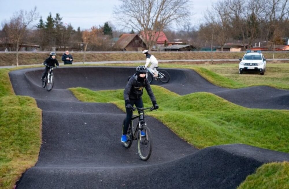 Pumptrackovú dráhu majú už všetky štyri regióny v Košickom kraji, najnovšie pribudla v Trebišove – FOTO