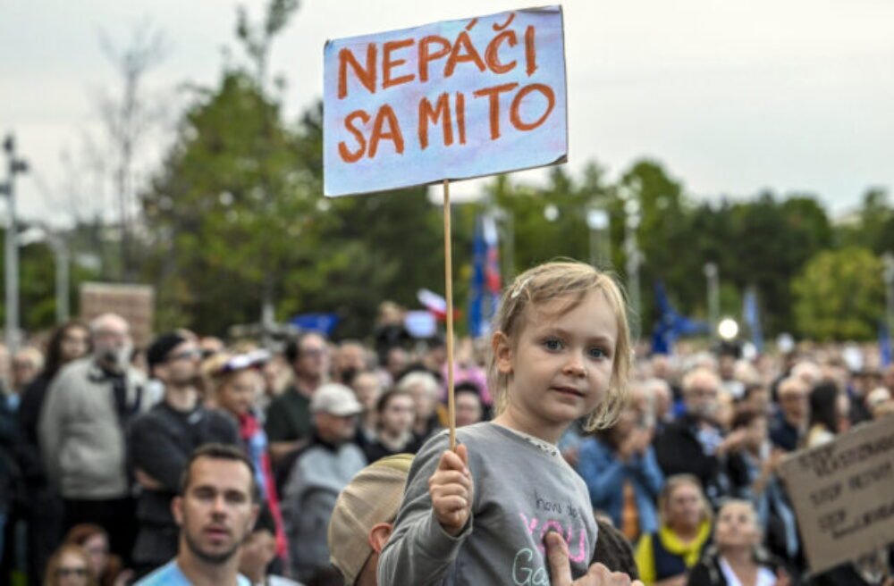 Chráňte oznamovateľov, nie korupciu! V Bratislave bude protestný pochod proti zrušeniu úradu na ochranu oznamovateľov