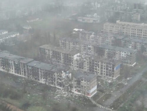 Ruskí vojaci podľa Ukrajiny uviazli v pouličných bojoch o Pokrovsk