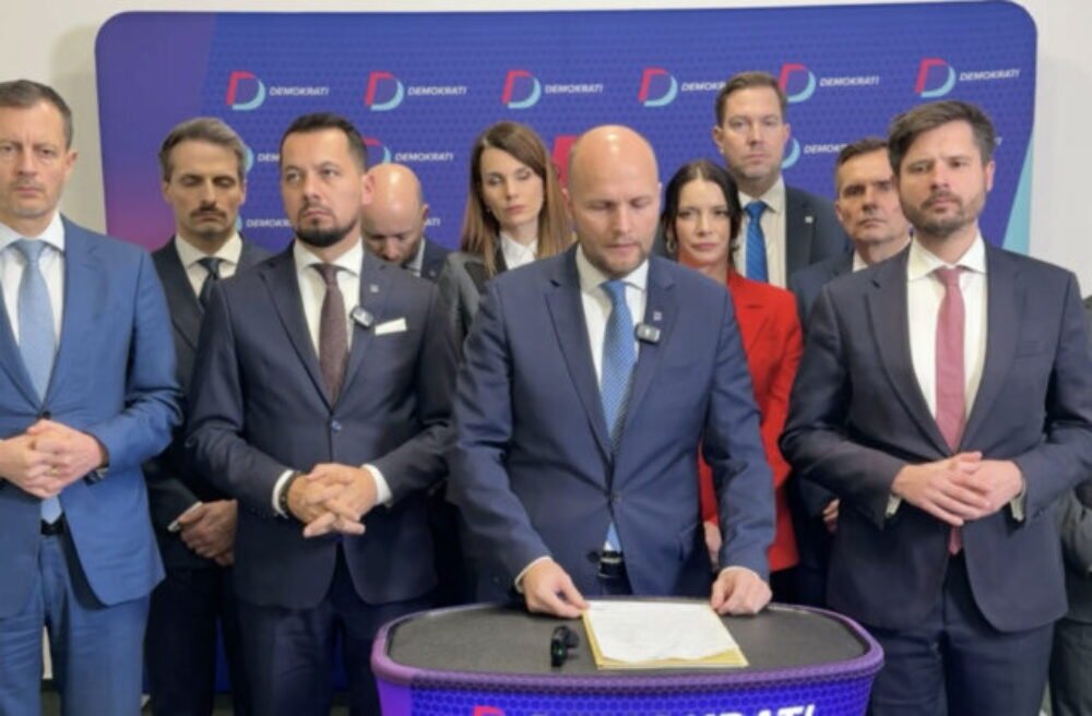 Demokrati chcú byť súčasťou protivládneho opozičného bloku a potom aj novej vlády – VIDEO