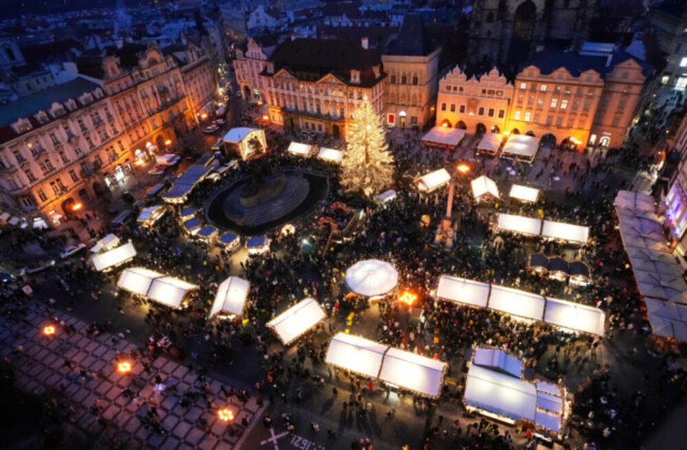 63930_czech_republic_christmas_market_47827-640x420.jpg Nemci odrádzajú svojich občanov od vianočných trhov v Prahe. Číha tam smrteľné nebezpečenstvo, tvrdia