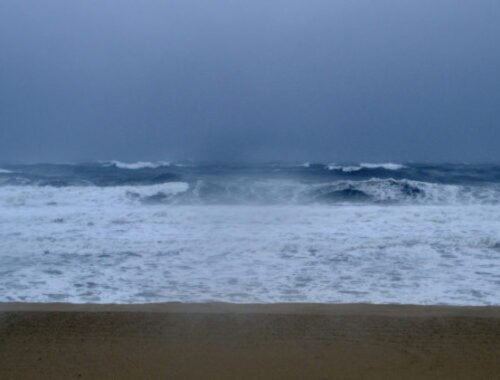 Obrovská vlna na ostrove Tenerife zabila dvoch slovenských občanov, tretí je zranený