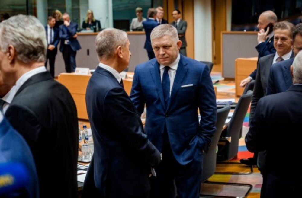 Český premiér Babiš príde na oficiálnu návštevu Slovenska, stretne sa s Rašim aj Ficom