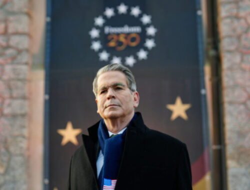 Bolo by to veľmi nerozumné, varoval európske krajiny pred odvetnými clami minister financií USA