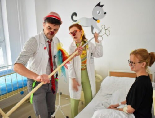 V roku 2025 zrealizovali zdravotní klauni 2 960 klauniád