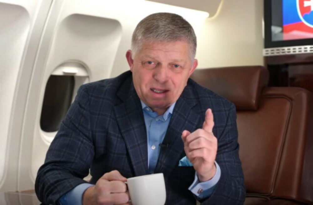 Fico pôsobí ako opitý strýko. Šimečka sa pýta, či sa premiér už úplne odtrhol od reality – VIDEO