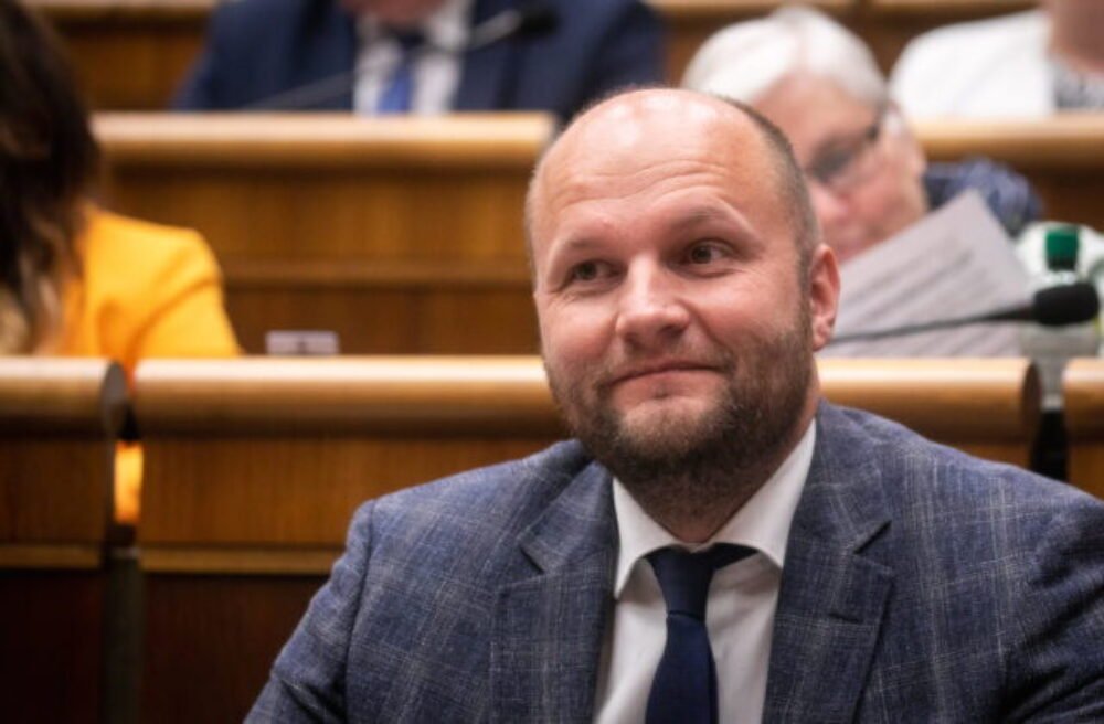 Smer aj Hlas strácajú dych a Matovič už nie je pre opozíciu dôležitý, karty totiž zamiešali Demokrati