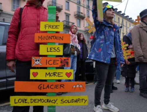 Osloboďte hory! Tisíce ľudí v Miláne protestovali proti zimným olympijským hrám