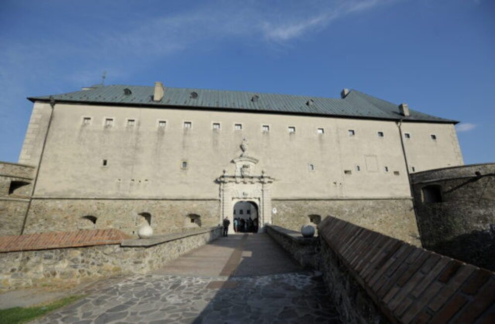 Romantika pri sviečkach na Červenom Kameni, SNM chystá výnimočné valentínske večerné prehliadky