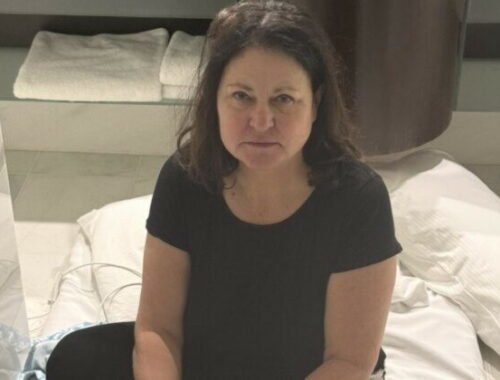 Zacharovová sa vysmiala slovenskej diplomatke Mathernovej za spanie na podlahe v kúpeľni počas útoku na Kyjev – FOTO