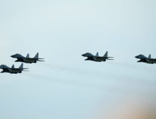 Dodávky náhradných dielov na stíhačky MiG neboli možné, podľa armády boli ich rakety po dobe životnosti