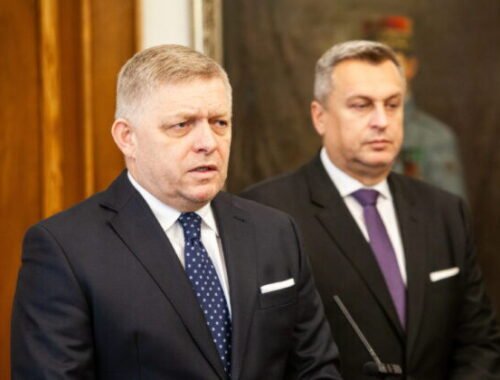 Fico sľúbil koalícii kandidatúru na Ústavný súd. SNS ho bude „voliť rukami-nohami“, tvrdí Danko