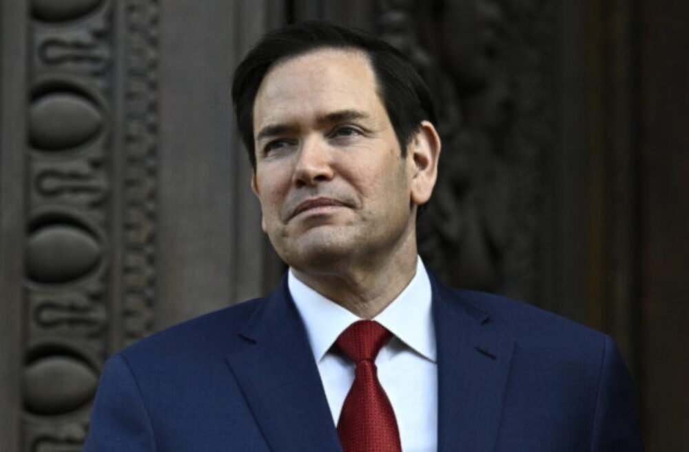 Fico prijme šéfa diplomacie USA, hlavnou témou rozhovorov s Rubiom budú obrana a energetika