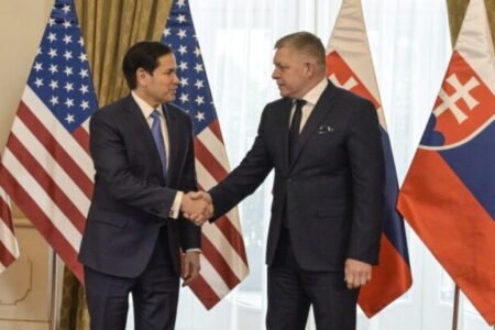 Fico po rokovaní s Rubiom oznámil záujem o ďalšie stíhačky F-16, Slovensko chce posilniť obranu – VIDEO