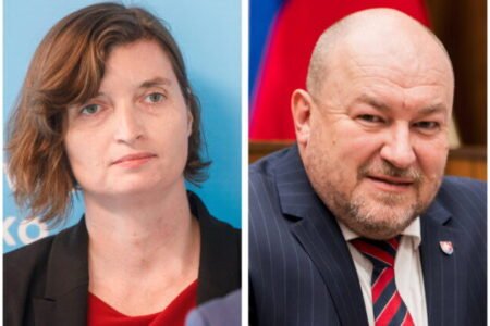 Minister Huliak sa musí ospravedlniť poslankyni Plavákovej za úražlivé výroky, rozhodol súd
