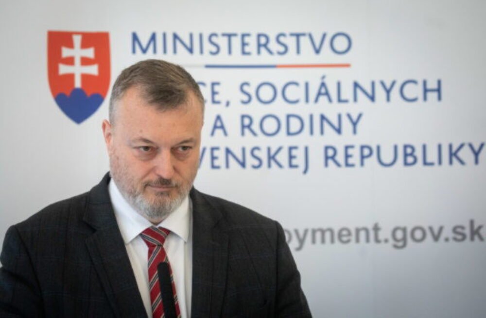 Konzervatívci podporili Tomáša Sobotu, podľa Krajniaka je najlepším kandidátom na primátora Banskej Bystrice