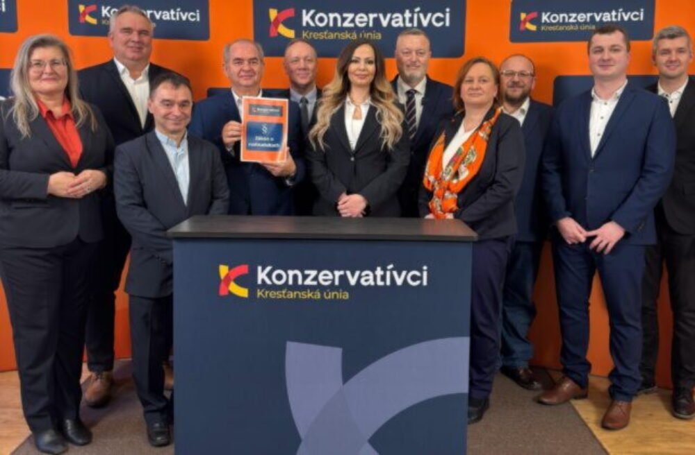 66635_69a017b10b705371166832-640x420.jpg Kresťanská únia zmenila názov svojej strany – VIDEO