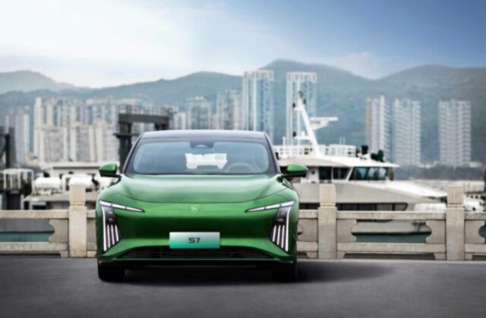 Ďalšia expanzia čínskych automobiliek na Slovensku. Forthing otvorí sieť samostatných showroomov