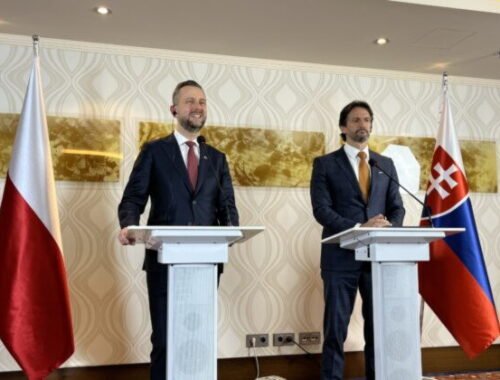 Poľsko a Slovensko budú spolupracovať v obrannom priemysle, rokovania hovoria o konkrétnych projektoch – VIDEO