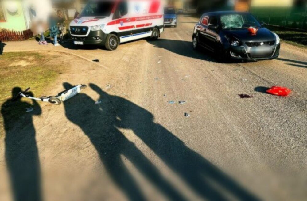 Kolobežkárka sa zrazila s autom pri Rimavskej Sobote, do nemocnice ju odvážal vrtuľník – FOTO