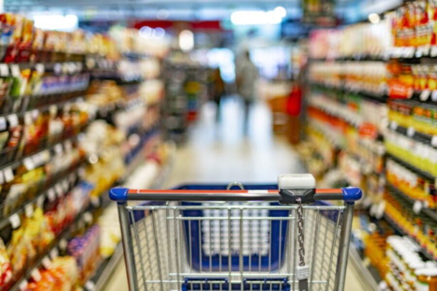 Rok 2025 bol pre slovenský maloobchod v znamení cenovej stability a tlmenia inflácie, hodnotí SAMO