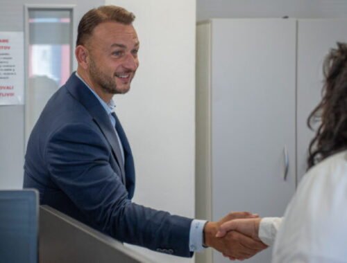 Šutaj Eštok tvrdí, že vláda má podporu, Hlas je pripravený garantovať hlasy pri hlasovaní o dôvere