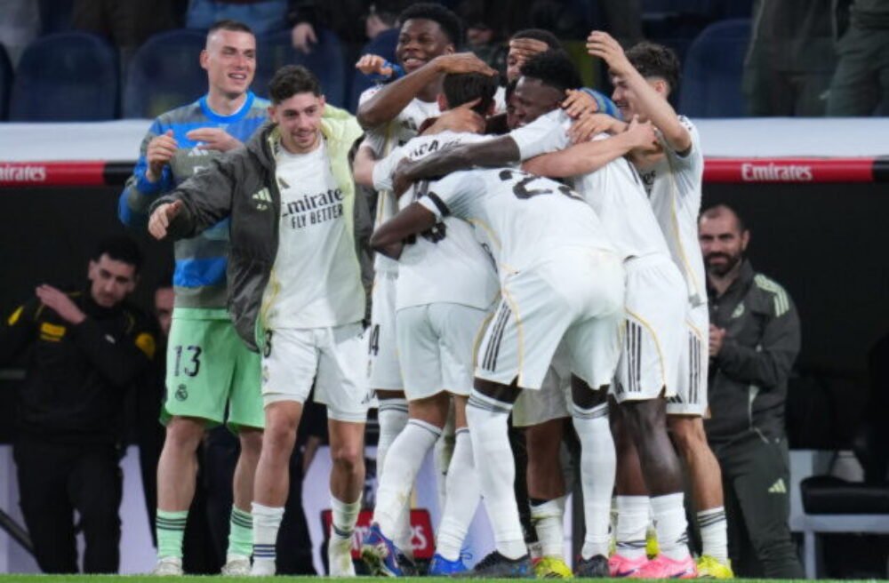 Geniálny gól Ardu Gülera. Hráč Realu Madrid preloboval brankára Elche zo 70 metrov – VIDEO, FOTO