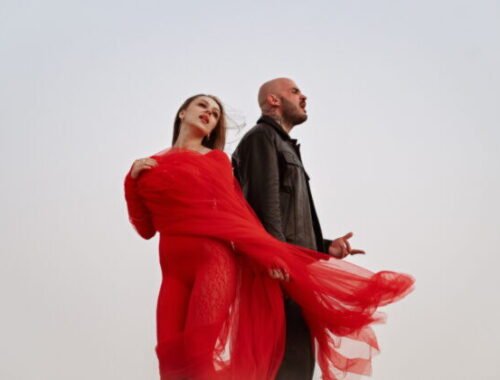 Majself a Nia opäť spojili sily. Novinka „Stále dúfam“ prináša silnú emóciu aj orientálny videoklip z pieskových dún – VIDEO, FOTO