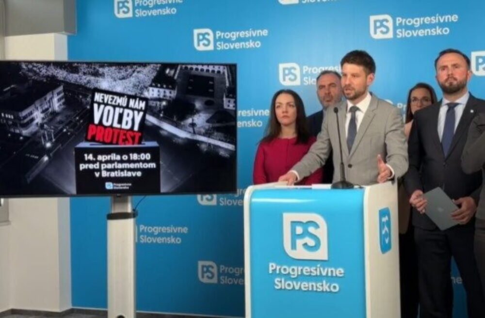 Progresívci zvolávajú protest proti zmenám volebných pravidiel, Fico sa chce podľa Šimečku zabetónovať pri moci – VIDEO
