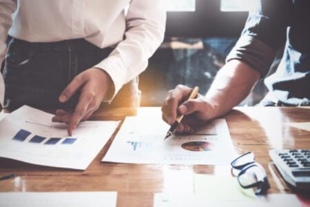 Centrá podnikových služieb sa menia, rastú pomalšie, no nároky na uchádzačov stúpajú