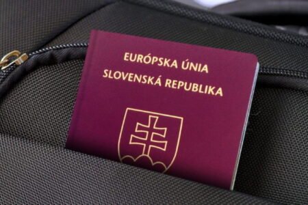 Letná dovolenková sezóna sa pomaly blíži, vybavovanie pasu preto neodkladajte, odporúča polícia