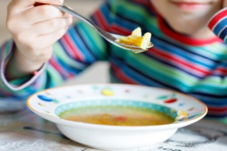 Mesto Košice chce zrekonštruovať jedáleň školy na Želiarskej ulici, hľadá zhotoviteľa