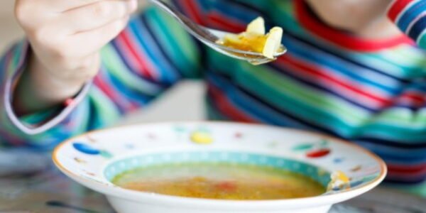 Mesto Košice chce zrekonštruovať jedáleň školy na Želiarskej ulici, hľadá zhotoviteľa