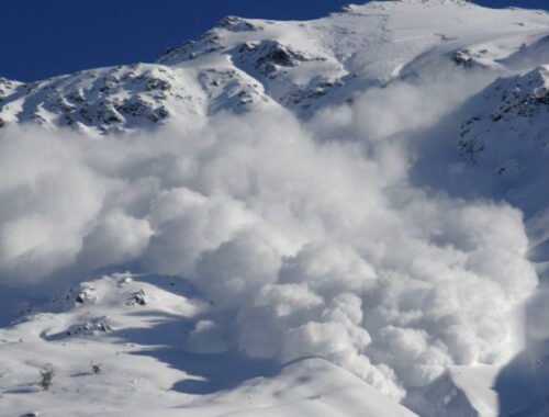 V Rakúsku zahynul 40-ročný Slovák, zasypala ho lavína