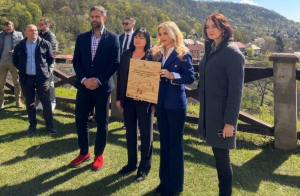 67898_simkovicova22.jpg Šimkovičová slávnostne odovzdala staveniská dvoch projektov obnovy kultúrnych pamiatok – VIDEO, FOTO