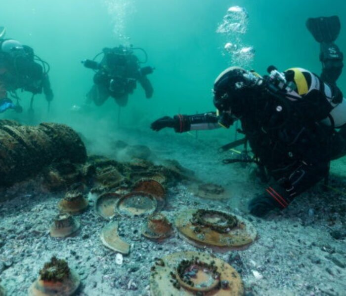 67980_oct_6579-640x420.jpg Objav ako z učebníc. Zo švajčiarskeho jazera vytiahli tisíce rímskych artefaktov – FOTO