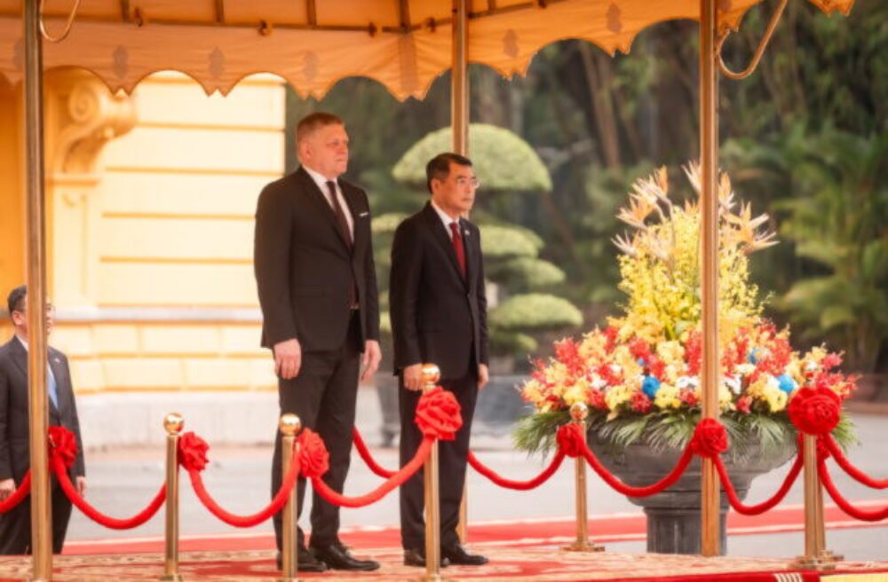 68004_69dced0980c32319091414-640x420.jpg Fico vidí potenciál v spolupráci s Vietnamom, rozvíjať by mohli oblasť energetiky aj zbrojárstva – FOTO