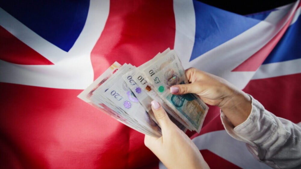 Britská ekonomika vo februári prekonala očakávania, HDP vzrástol o 0,5 percenta