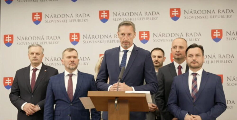 68167_sni-mka-obrazovky-2026-04-14-o-15.32.32.jpg KDH kritizuje Ficovu vládu, ekonomika podľa hnutia upadá a prioritou sú zmeny volebných zákonov – VIDEO