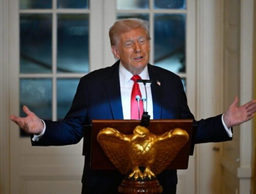 Trump ustúpil zo sankcií, USA dočasne povolili ruskú ropu, dôvodom je rast cien a napätie vo svete