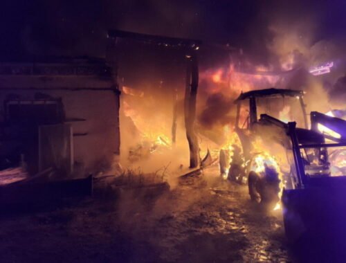 V Chrasti nad Hornádom horela hospodárska budova, škoda bola vyčíslená približne na 120-tisíc eur – FOTO