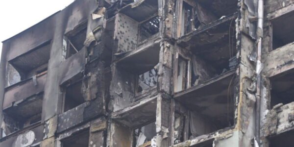 Tragický výbuch na Mukačevskej ulici mieri pred súd, na lavici obžalovaných sedí päť mužov