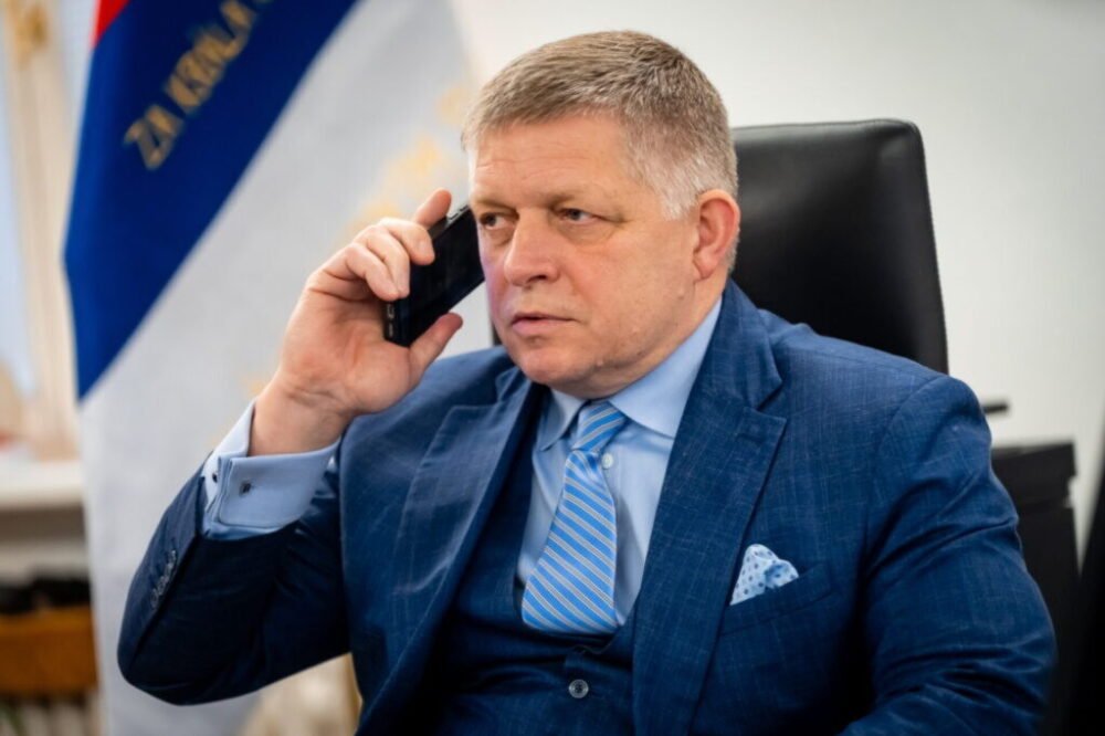 68425_678938623_1535954484555513_4053829496660657897_n.jpg Fico telefonoval s Magyarom a pozval ho na Slovensko. Prioritou maďarského premiéra majú byť Benešove dekréty