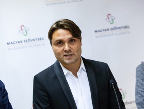 Fico by mohol vypustením „lex Beneš“ z Trestného zákona vyriešiť napätie v spoločnosti, tvrdí šéf Maďarskej aliancie Gubík