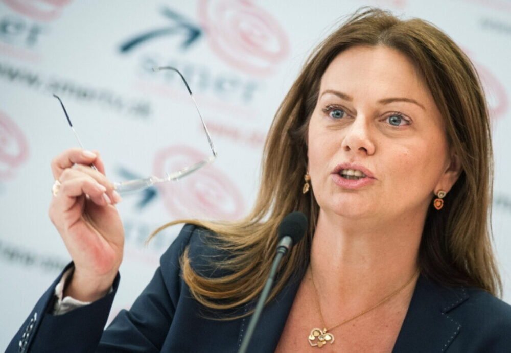 68684_monika-benova.jpg Európsky trh zaplavujú lacné výrobky nespĺňajúce štandardy Únie, upozorňuje Beňová. Poslanci chcú konať
