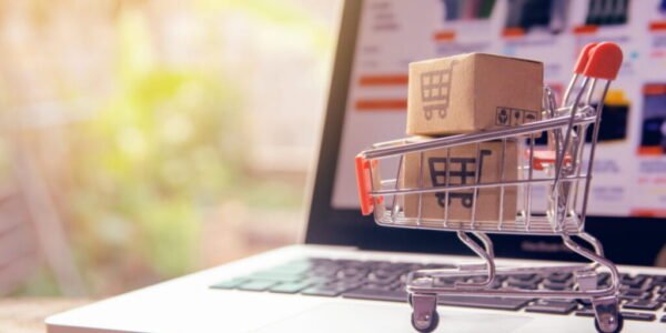 Slováci si v online bezpečnosti veria, no realita je iná: Každý ôsmy už naletel falošnému e-shopu