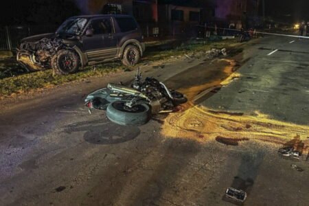V obci Veľké Revištia prišiel o život motorkár, vošiel do protismeru a zrazil sa s autom