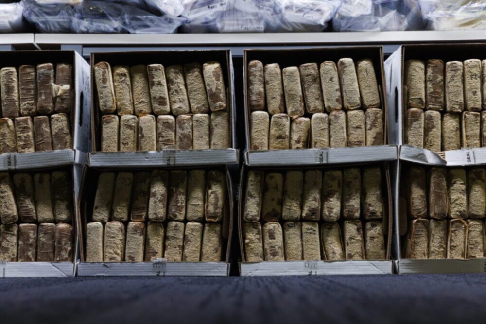69064_canada_toronto_cocaine_seizure_87374-scaled.jpg Španielska polícia zadržala rekordnú zásielku kokaínu, môže ísť až o 40 ton