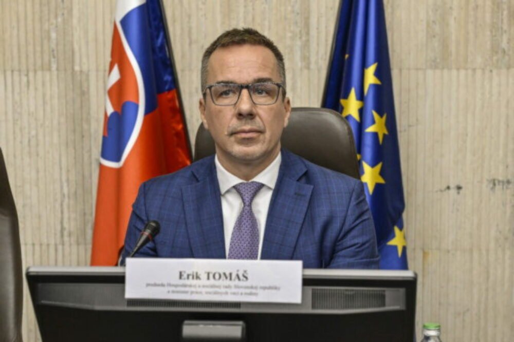 Tripartita riešila aj zákon o platformovej práci. Treba nastaviť jasné pravidlá, reagoval Tomáš na kritiku odborov – VIDEO