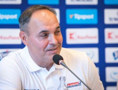Bokroša teší obrovský úspech hokejistov do 18 rokov. Kritizoval platy pre slovenských mládežníckych trénerov, ledva prežijú – VIDEO
